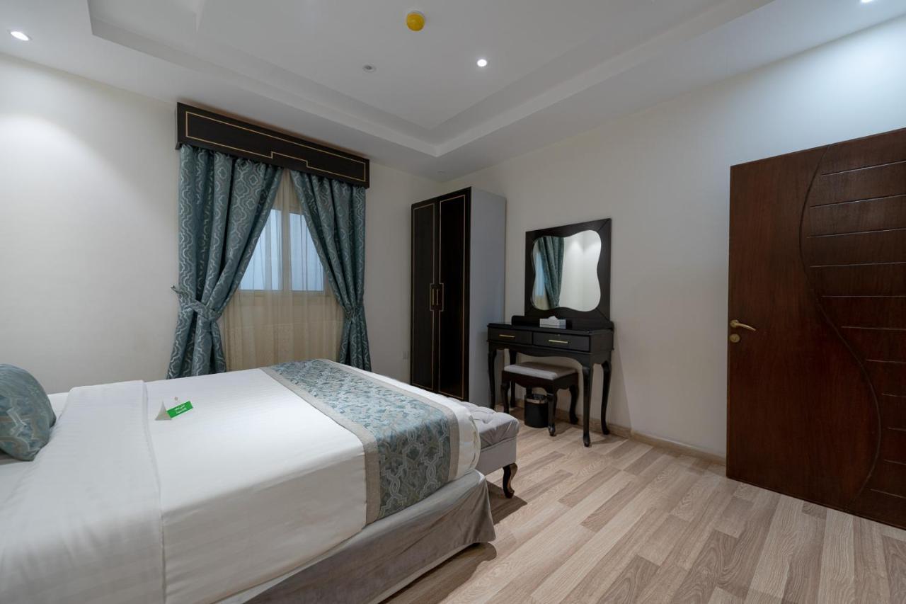 Holiday Plus Hotel Suites Al Nozha - هوليداي بلس النزهة جدة المظهر الخارجي الصورة